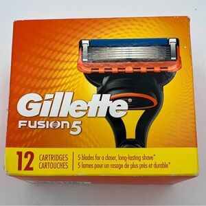 Gillette Fusion5 Razor Blades for Men 12 Cartridges Razor Blade Refills NEW